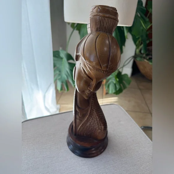 Vintage Hand-Carved Wooden Asian Woman Bust Sculpture – 11” - Picture 2 of 7